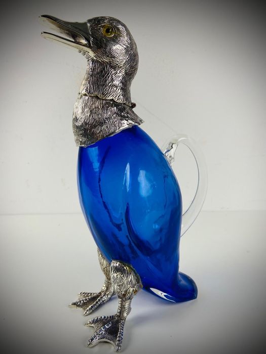 ingiliz Franz Pohl Jun Gümüş Kuş Şeklinde Mavi Renk 
Kristal camlı  karaf 